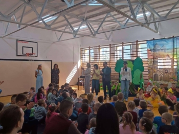 5ba883a0-f457-401f-a8b0-9049eb00b159