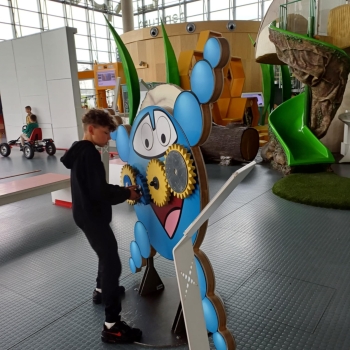 a450517f-977a-4c8c-b3b5-6340db581db7