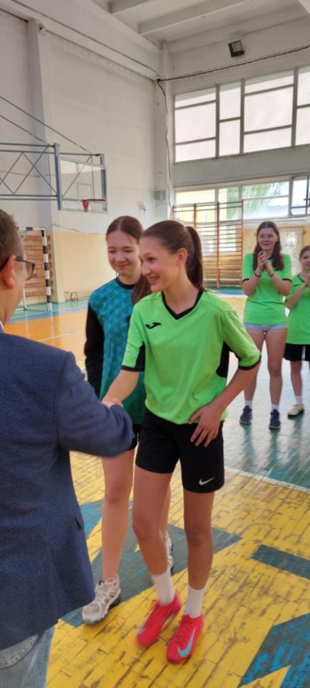 d8eb203c-4762-41b2-a420-fc5fde358bdb