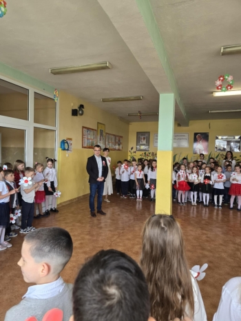 7dad67d5-56a1-4a2d-80e8-021798e707f8