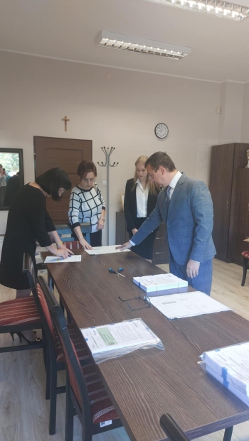 baffcc2a-5316-4fed-a429-7d51d31a2b27