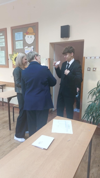 bb2bb1fa-9b4c-4763-85e1-0f992cb1317d