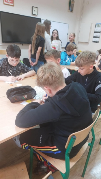 cee7ed69-23c2-4977-8157-d15587d48c17