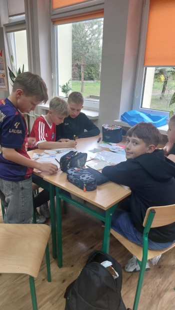 3ff7a87f-39dd-447f-9b08-119489e67d06