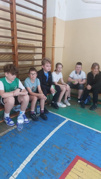 10deda29-0005-4965-877f-9a8e1ba64b92