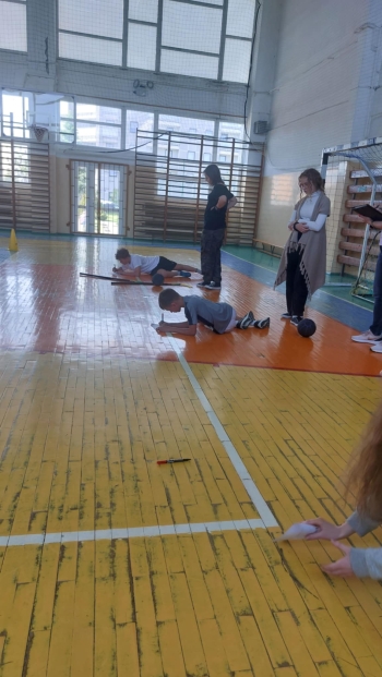 75dc6b2b-3cdd-4d5e-bcc2-19cd6d4ceab6