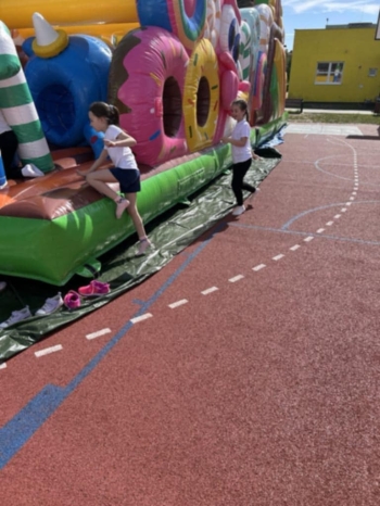 0d9e6b75-b081-47d2-9c07-59055c62fac2