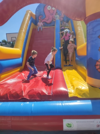 ac70bd0d-7583-45c3-afe0-408b1bd5ddf3