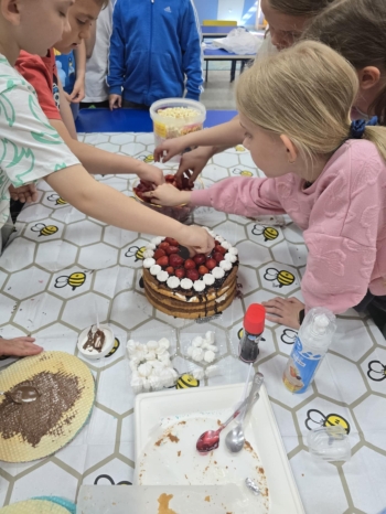 cb4e9123-c654-4a50-96c4-d8b857a3c0cf