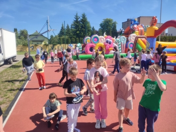 cd0fc70c-a7dc-4eb5-88cb-7592f2408e2d