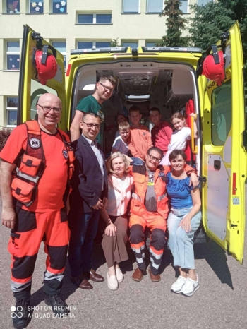 0ce7bd63-e031-4dae-9cf6-a8bdff8eb5bd