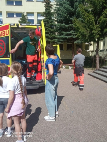 2f5713f5-bc13-4cba-962c-1c89758fc3d5