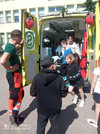 15579f62-0096-413f-ad85-88eaf3adf9ab