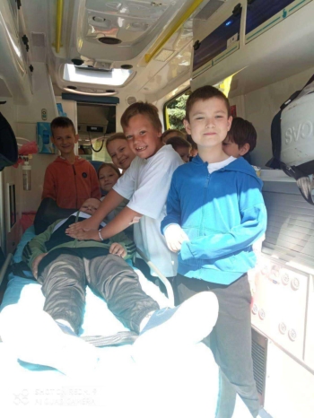 d4f2ab55-ef35-408a-bbfa-f8baf7d4f0b0