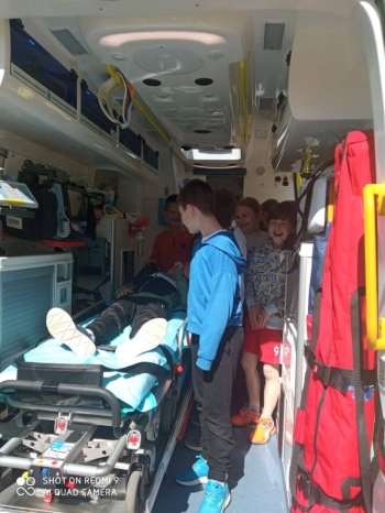 e43a3b25-3f0c-4f58-a567-d4e356cd8446