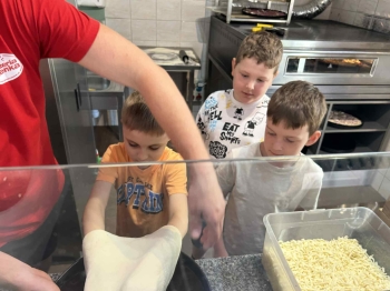 f52fcd1f-7840-47fb-8b90-20d4e9331120