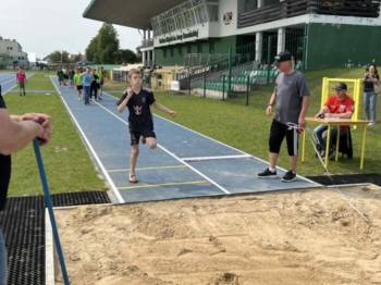 42dc6f06-082d-42cf-84e0-e04ab858d5a4