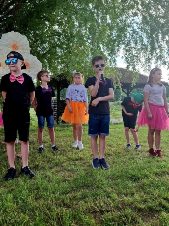 a1f574e5-5b43-42df-8a2f-82a5458b64f6