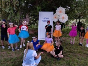 c939117f-0c03-4ed2-9b7c-c9ad413201ab