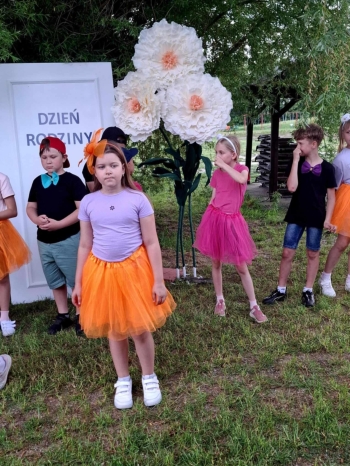 f4d6b68a-55f5-4a94-858a-5e8f8bcac155