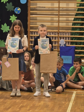 b523dc95-1253-4319-a77f-f769c8033f92