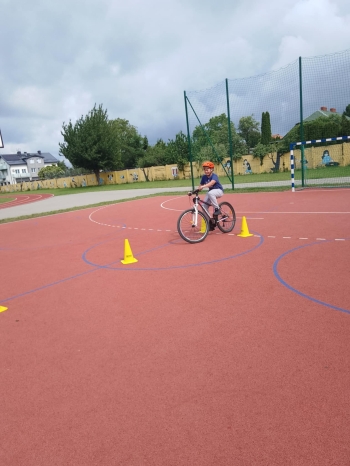 6086c5ad-965c-474e-9808-ba54da769856