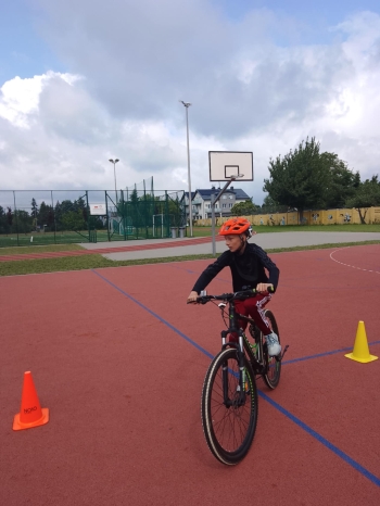 d84fc9b7-046e-484d-b788-68f563b23906