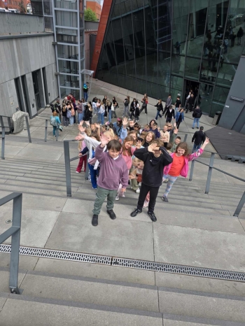 63d174f9-7d68-4e73-b6c5-4275eb55349e