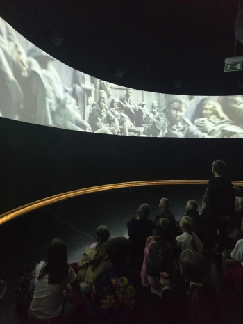 aecadc06-cf89-4b6b-8578-bc74a6004125