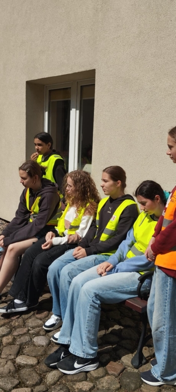 b3572389-0732-4374-9203-bdb4498b782e