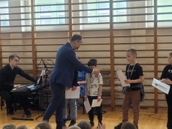 0f3eba16-1a73-450c-8e39-d1f35abfd2d8