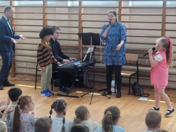 6f8011ac-5b8c-4ac9-b675-53e964563637