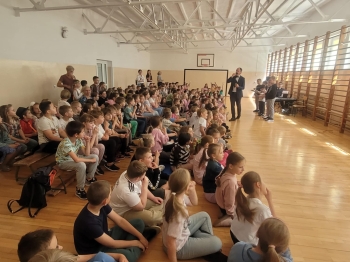 57b28730-9f91-47bf-8917-e97fd0a573a8