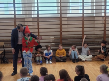 49066d55-9ce6-4503-977f-575095f544ea