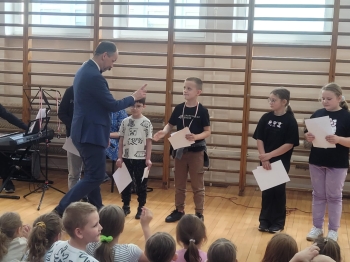 a145395c-dd76-48f6-aabb-9d545e3dc4a9