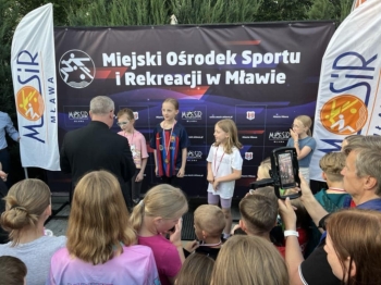 dbd6373b-a8ab-4e31-9ff7-899f0cee2d11