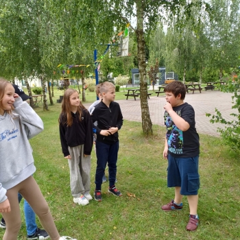 2a038ff2-59f8-4536-bc2e-69e915e274d8