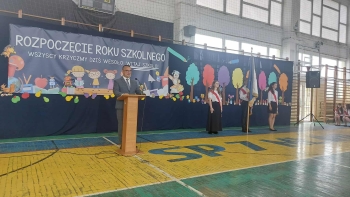 e3e575fc-bed2-49bb-a949-cafab2b6e4dc (1)