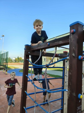 7f6beb08-ef51-4d63-b72d-72e0dcbb307a