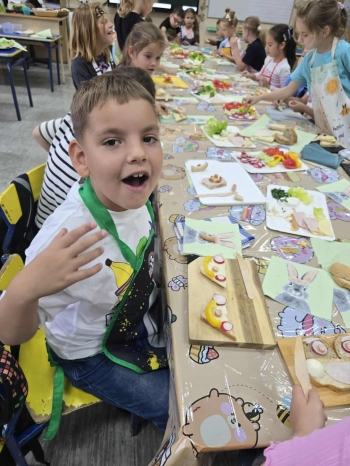 996f8385-15a9-4d3b-9b39-12742d8aed8b