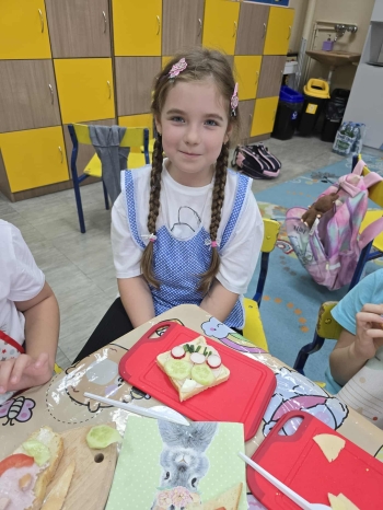 a1d77d7a-ae39-4051-b9f7-c0a8b032443f