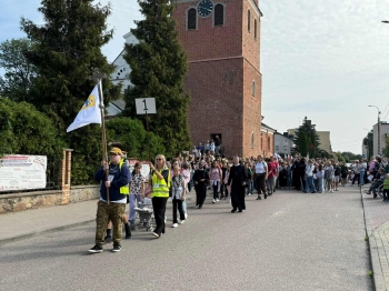 2379ed02-ace6-422d-b97c-01704bc4c398