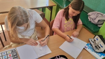 8a425f57-b9d9-462d-83cf-439a6b569a80