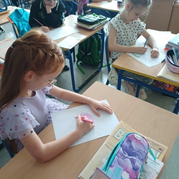 37ee95a0-9969-4f02-b12f-6bc86745adeb