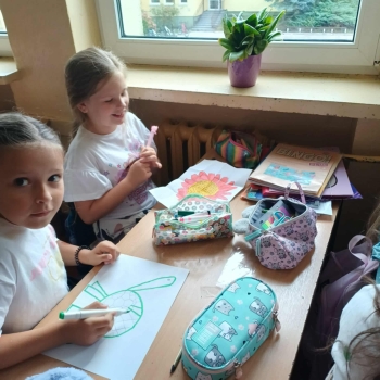 c3935691-91f7-4c62-86ce-941e156e811f