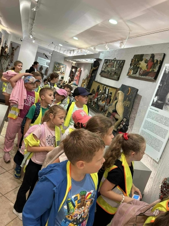 0c0bdf6a-0bf9-4b56-9ba6-86d53a08b2b6