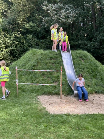 3cb4db6c-489a-402c-9db4-2e3db55414c1