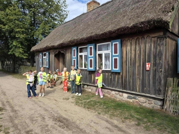 4e05163d-a7f8-4883-bf84-6024df715c9f