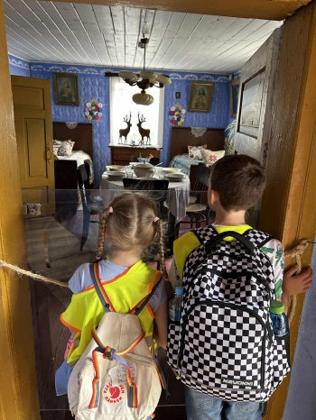 a2f98bd7-13eb-4c85-bc23-7aba0b487981