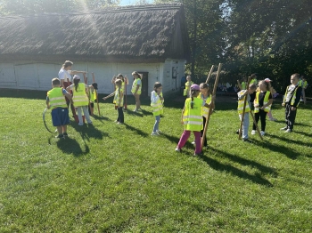 a664f18b-b372-4d11-815e-0ae82d0b4986